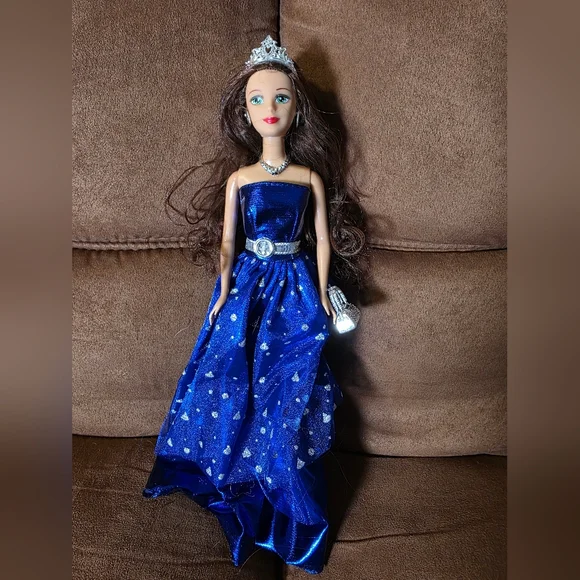 HERSHEY KISSES DOLL Princess Brunette Blue Silver Gown 12" Doll - Picture 2 of 6